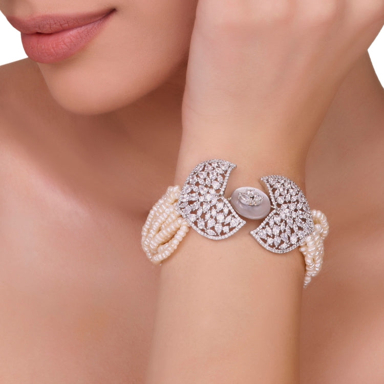 White pearl Zircon Bracelet