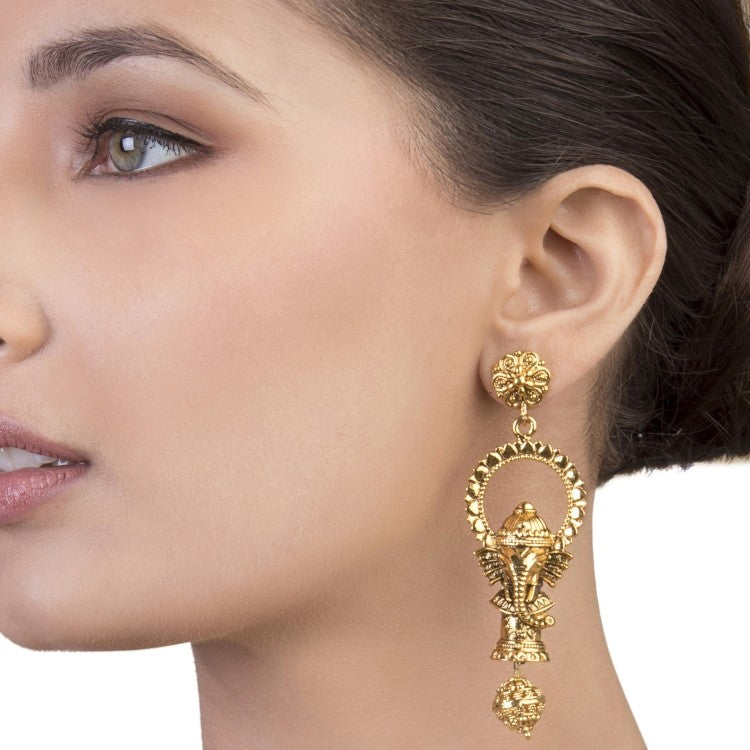 DISHITHA EARRING