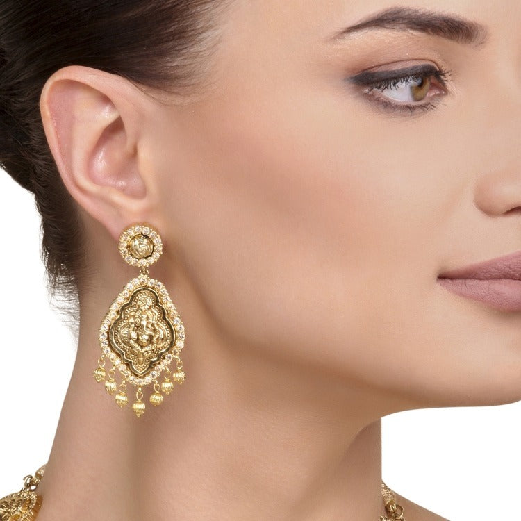 NANADANA EARRINGS
