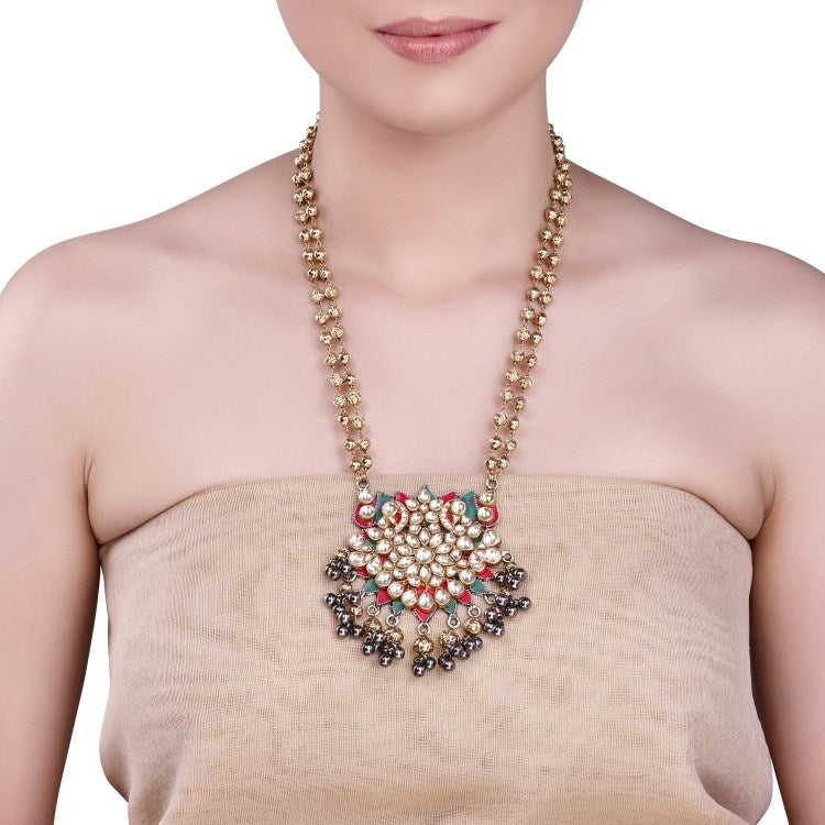 TRIBAL NAVRATAN FLORAL PENDANT