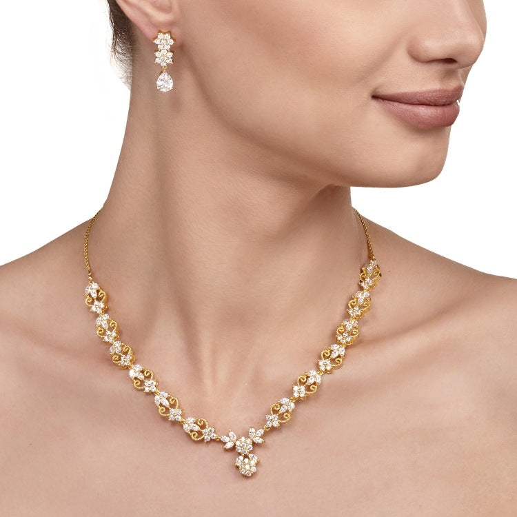 ZIRCON GOLDEN NECKLACE