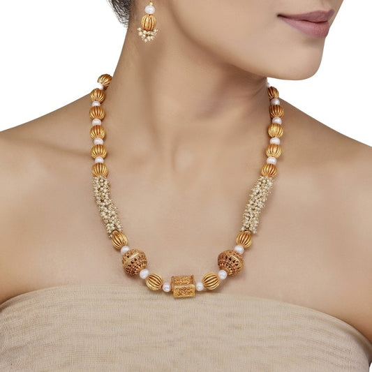 Golden Balls White Pearl String