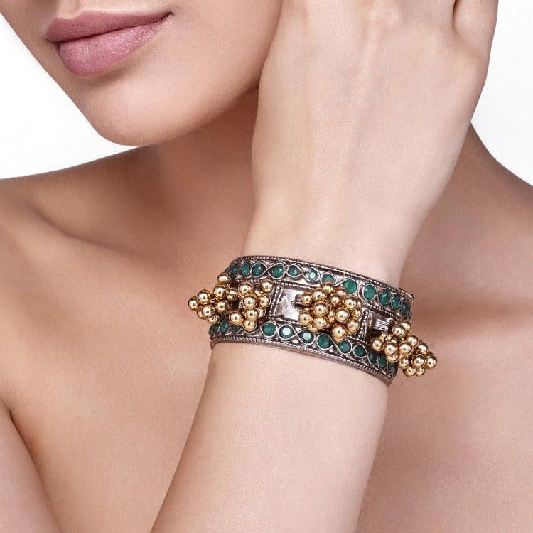 OXIDIZED GREEN ONYX BANGLE