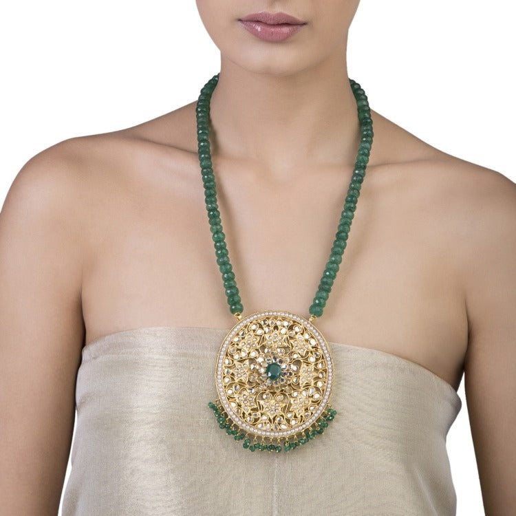 FINE GREEN ONYX ROUND NECKLACE