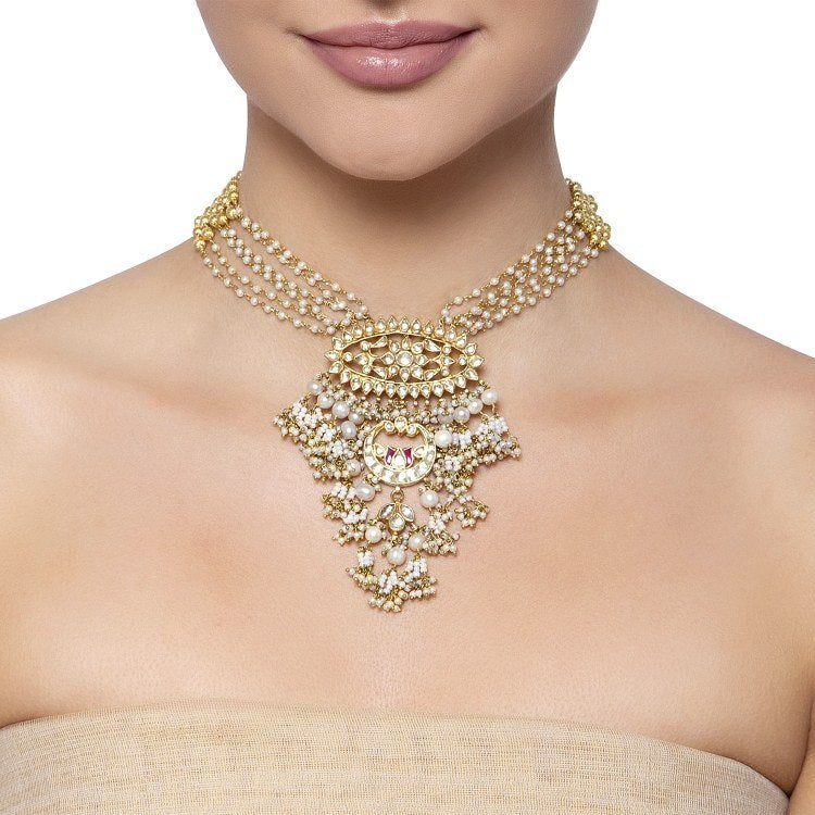 KUNDAN GOLDEN PEARLS PENDANT
