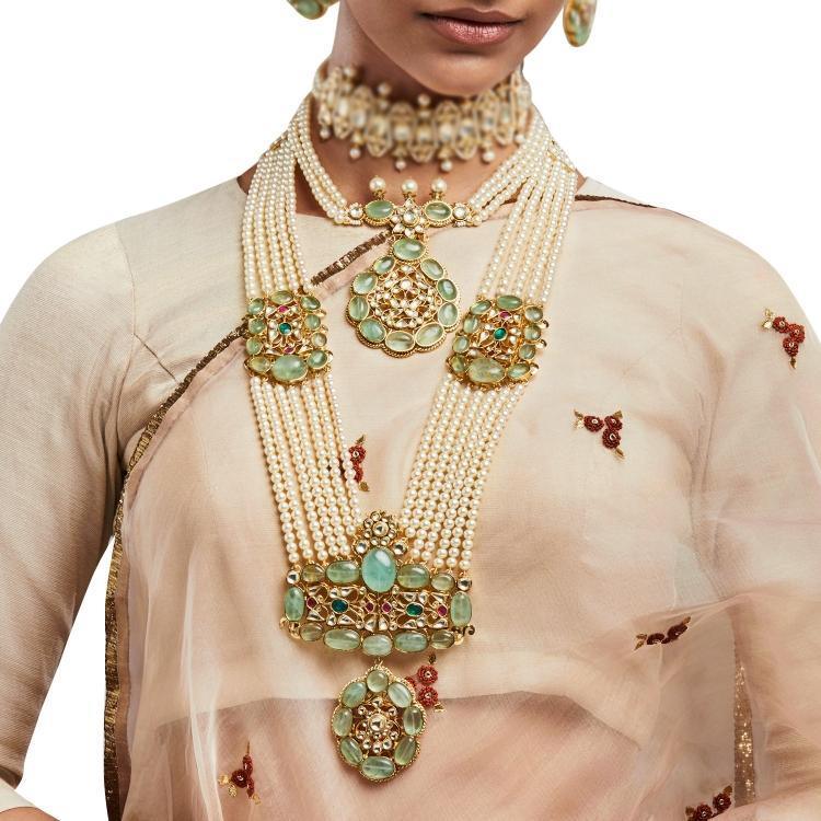 OMISHA LONG NECKLACE