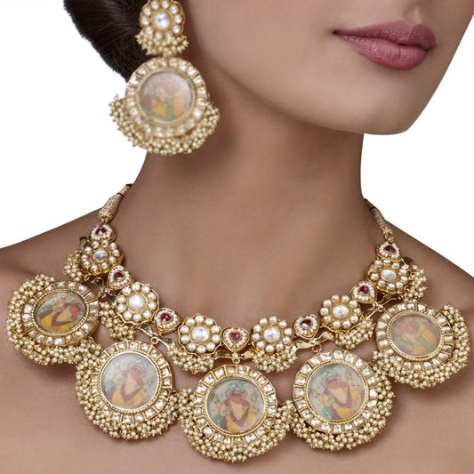 VAIRAVI NECKLACE