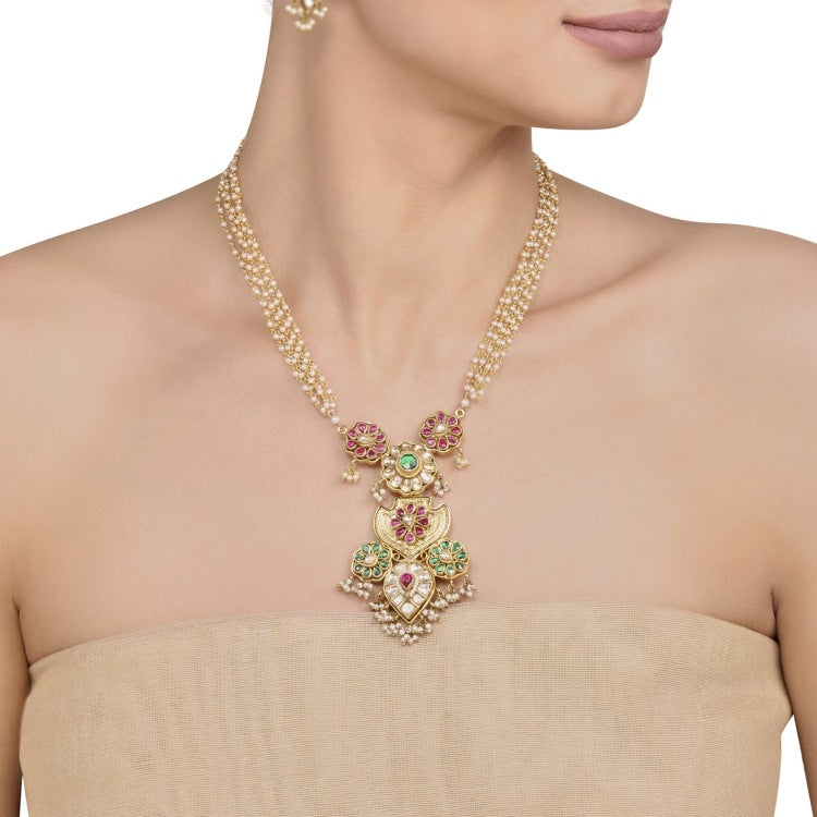 PHALGUNI NECKLACE