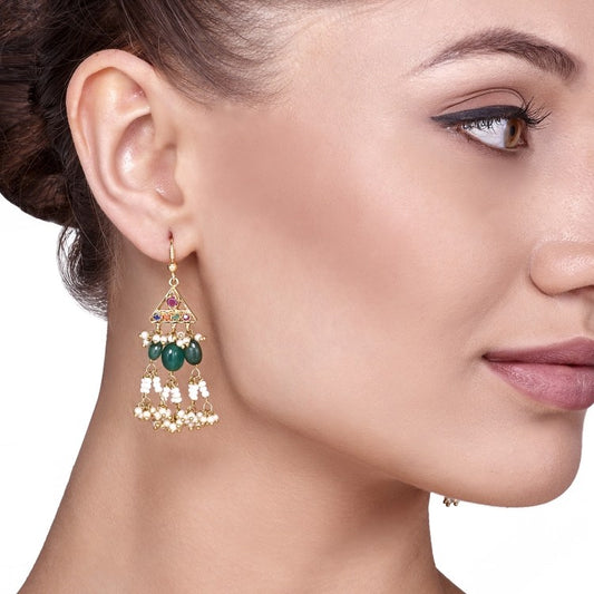 TRIANGLE PEARL ONYX EARRING