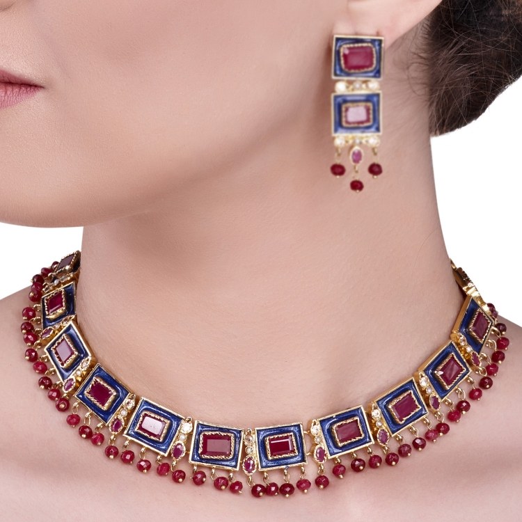 ILEANA NECKLACE