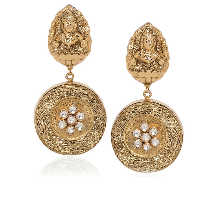 Daarshinee Earring