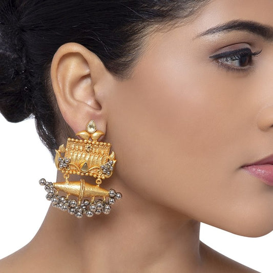 GOLDEN SILVER EARRING