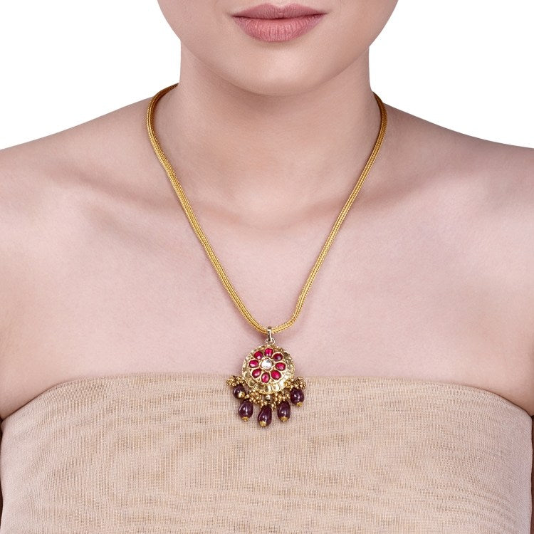 Kundan Round Pendant Necklace