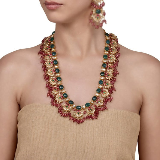 RUDHIRA NECKLACE