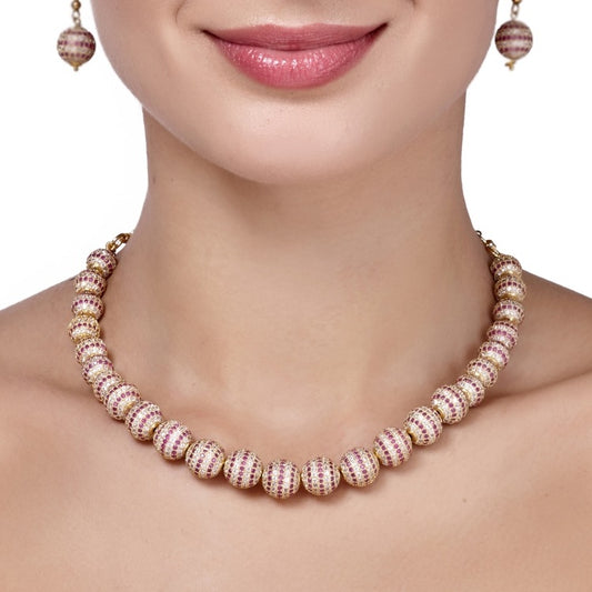 YUVANI NECKLACE