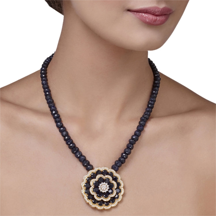 VANDANA NECKLACE