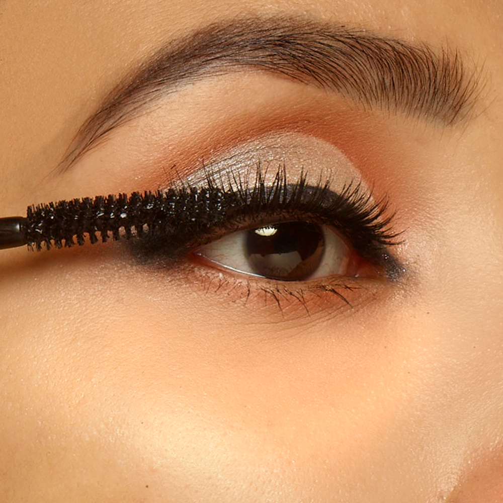 Lakmé  Eyeconic Curling Mascara, Black, 9 ml